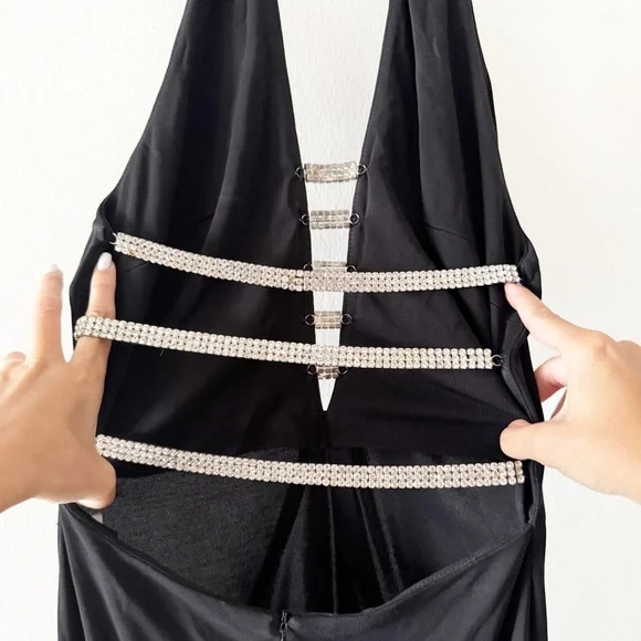 Vintage 90s Lillie Rubin Rhinestone Back Detail Halter Neck Black Formal Gown XS - Picture 8 of 10